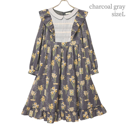 野に咲く水仙のフラットカラーワンピース