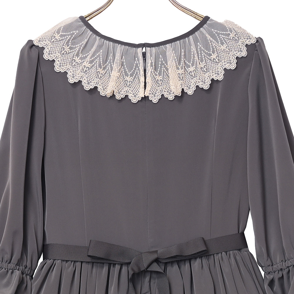 Canon lace collar dress