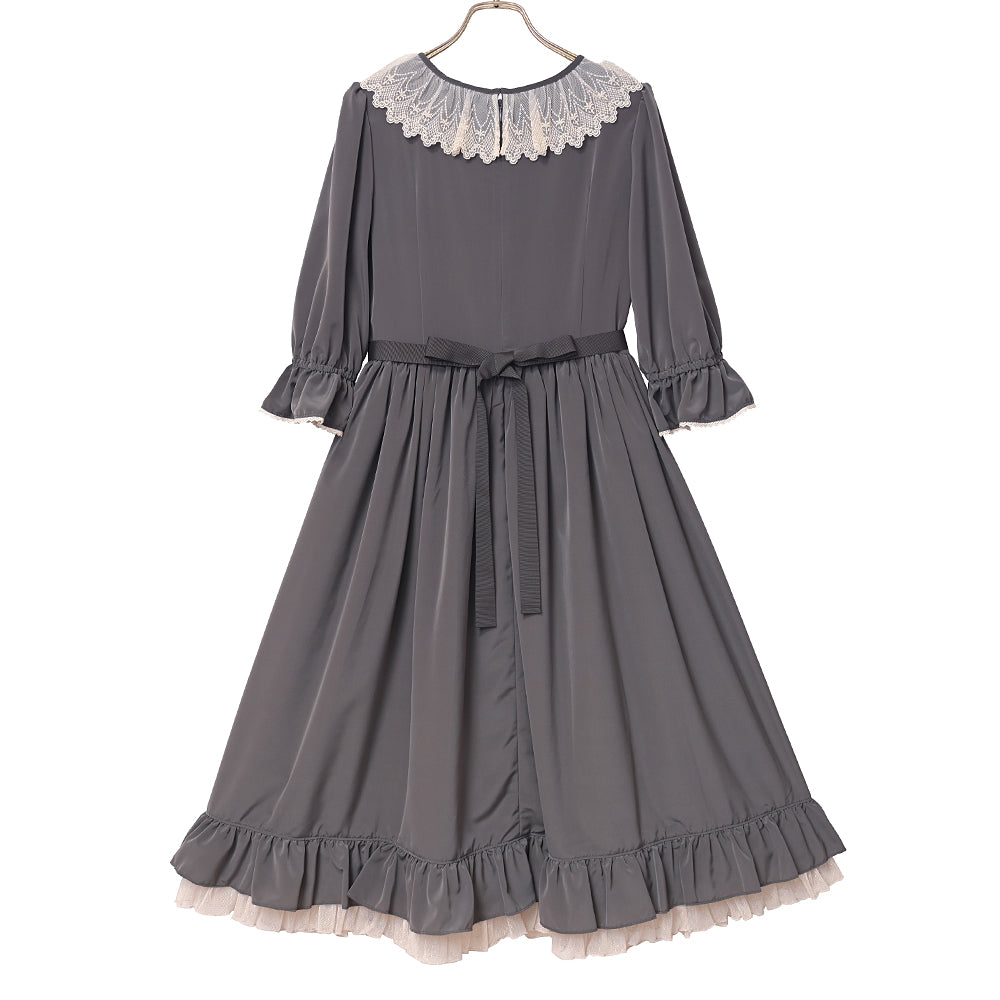 Canon lace collar dress