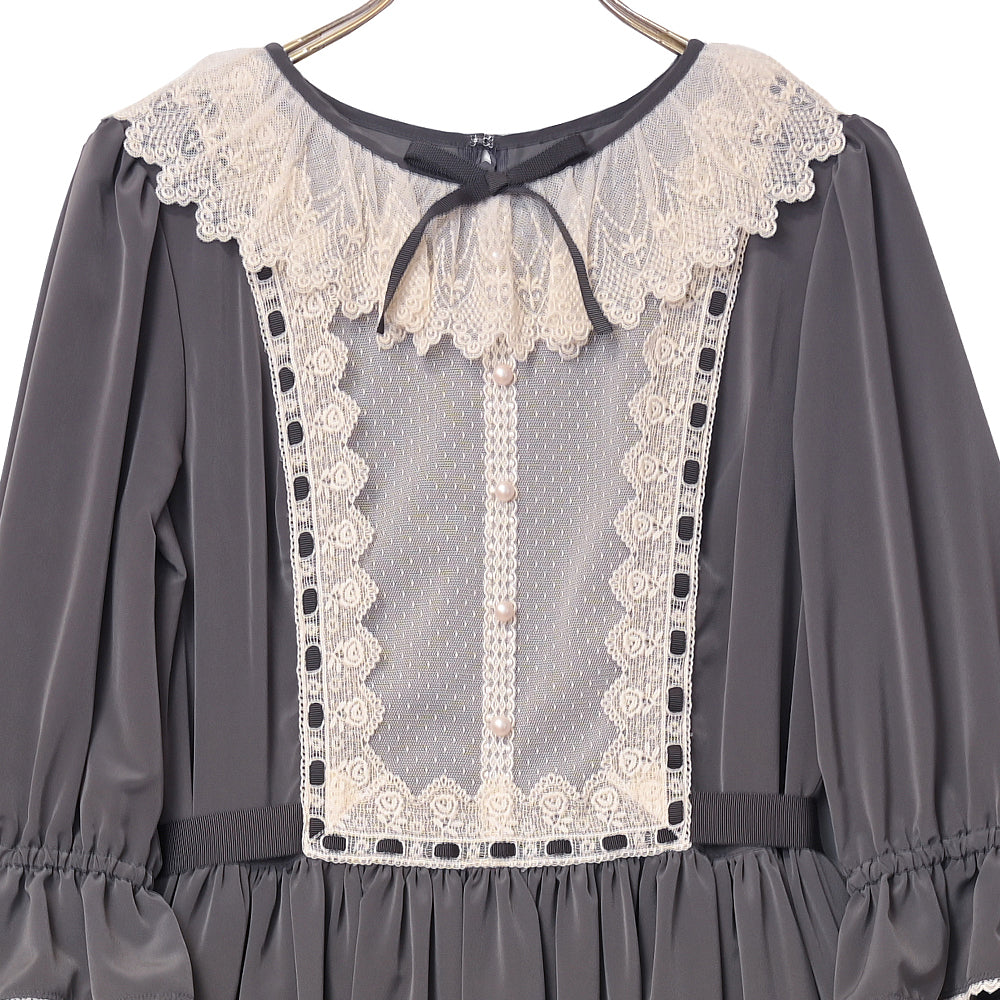 Canon lace collar dress