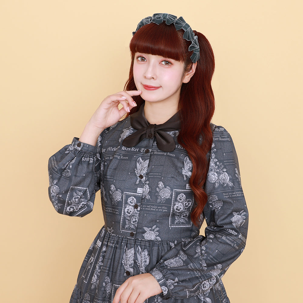 Flower newspaperスカーフカラーワンピース