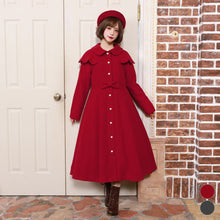 将图片加载到图库查看器，Shoulder scallop long coat
