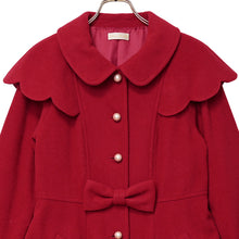 将图片加载到图库查看器，Shoulder scallop long coat
