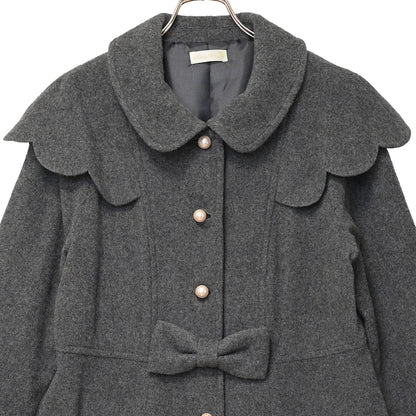 ショルダースカラップロングコート