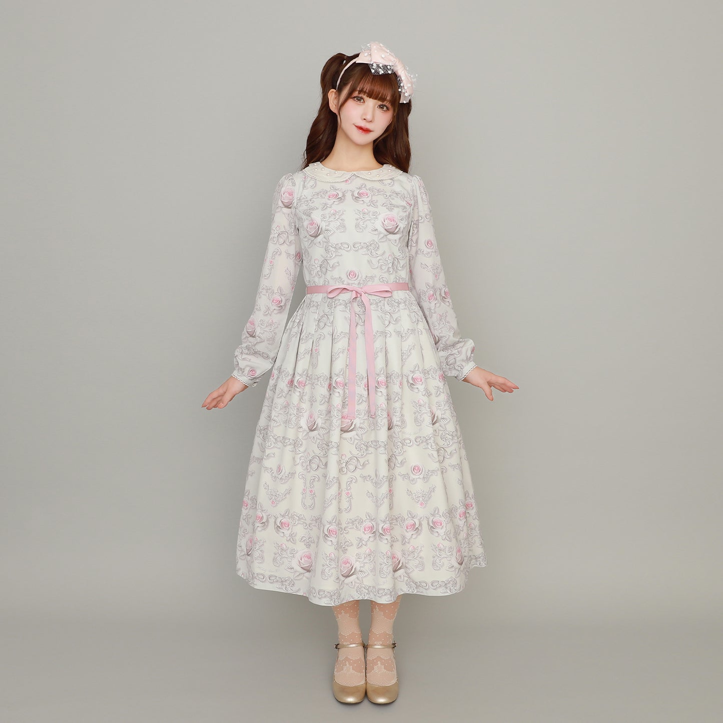 Rococo Rose pearl collar dress