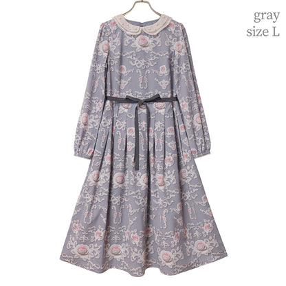 Rococo Rose pearl collar dress