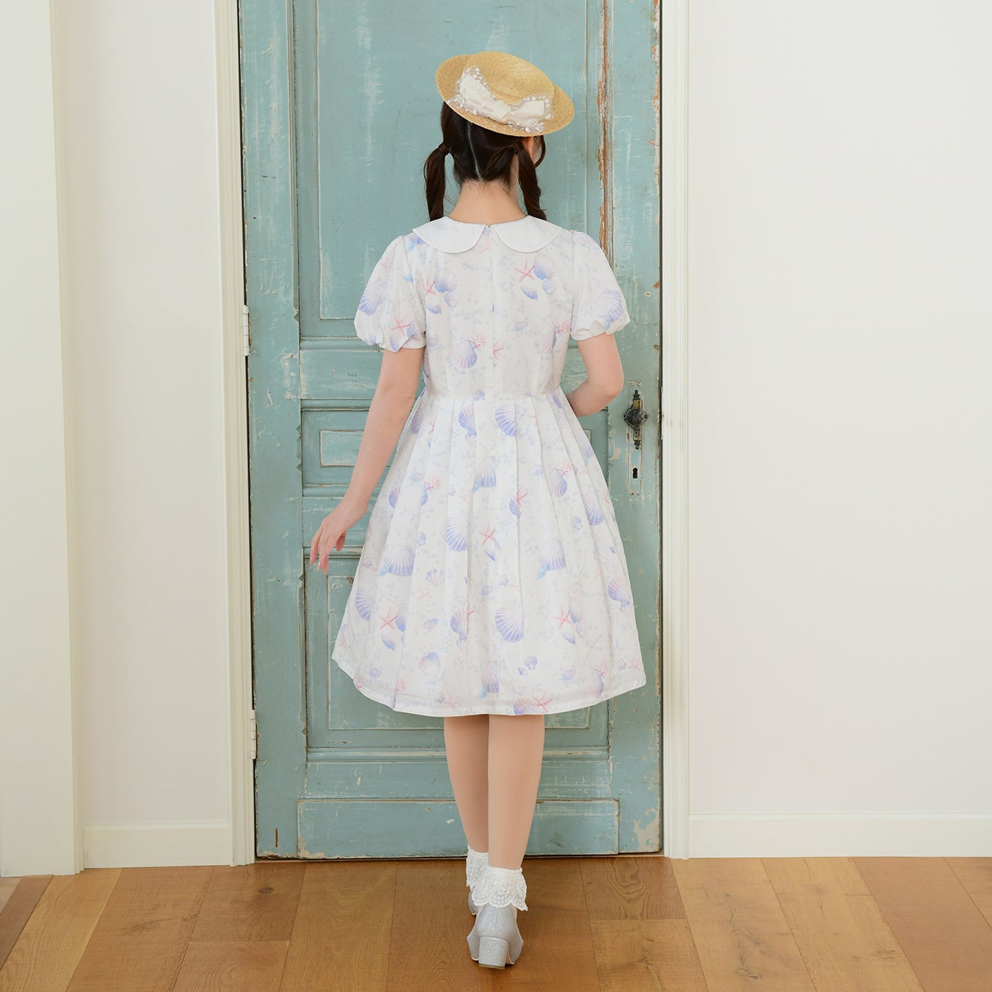 Seaside shell balloon sleeves dress