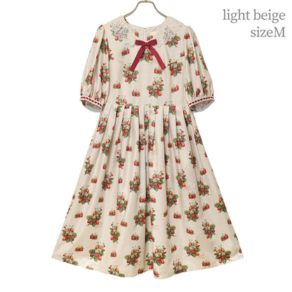 Strawberry time Vネックワンピース