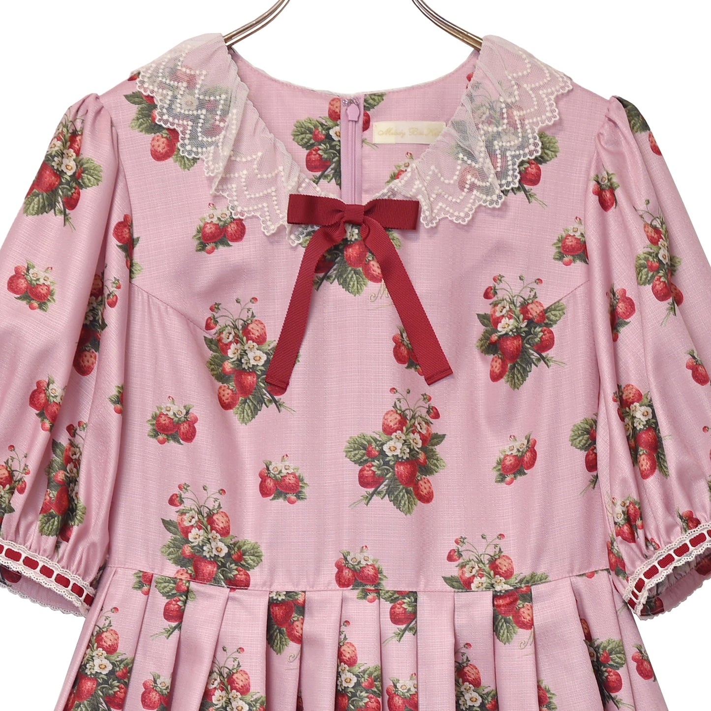 Strawberry time Vネックワンピース