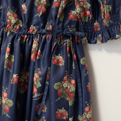 Strawberry timeスクエアネックワンピース