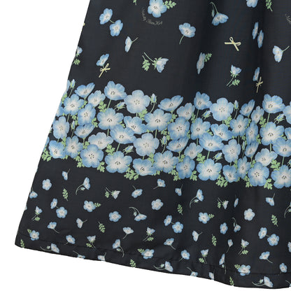 ネモフィラ畑のワンピース