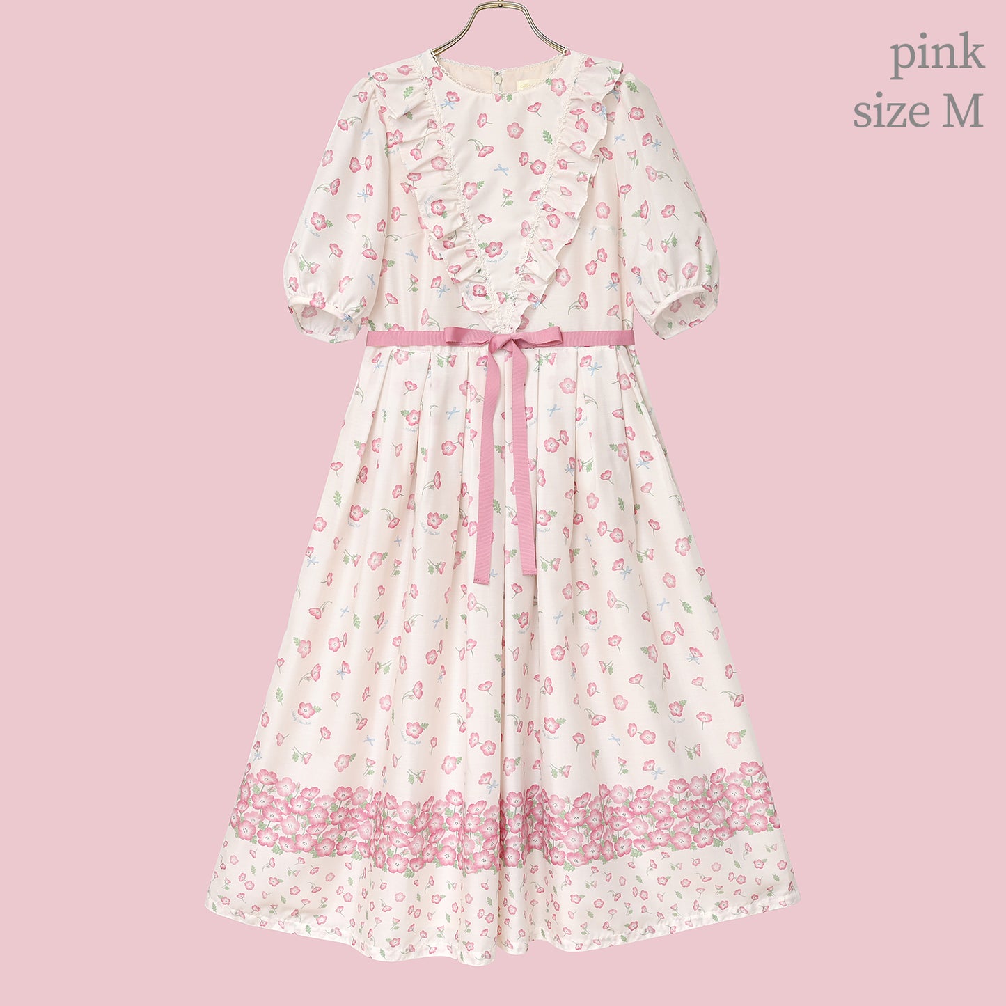 ネモフィラ畑のワンピース