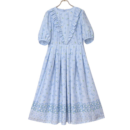 ネモフィラ畑のワンピース