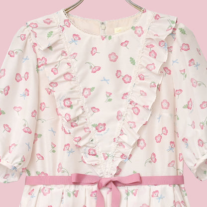 ネモフィラ畑のワンピース