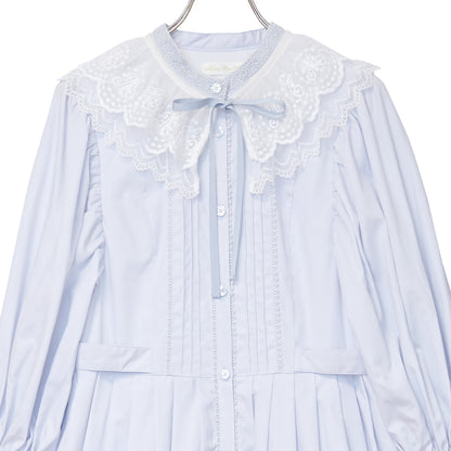 Lace collar voluminous sleeve dress