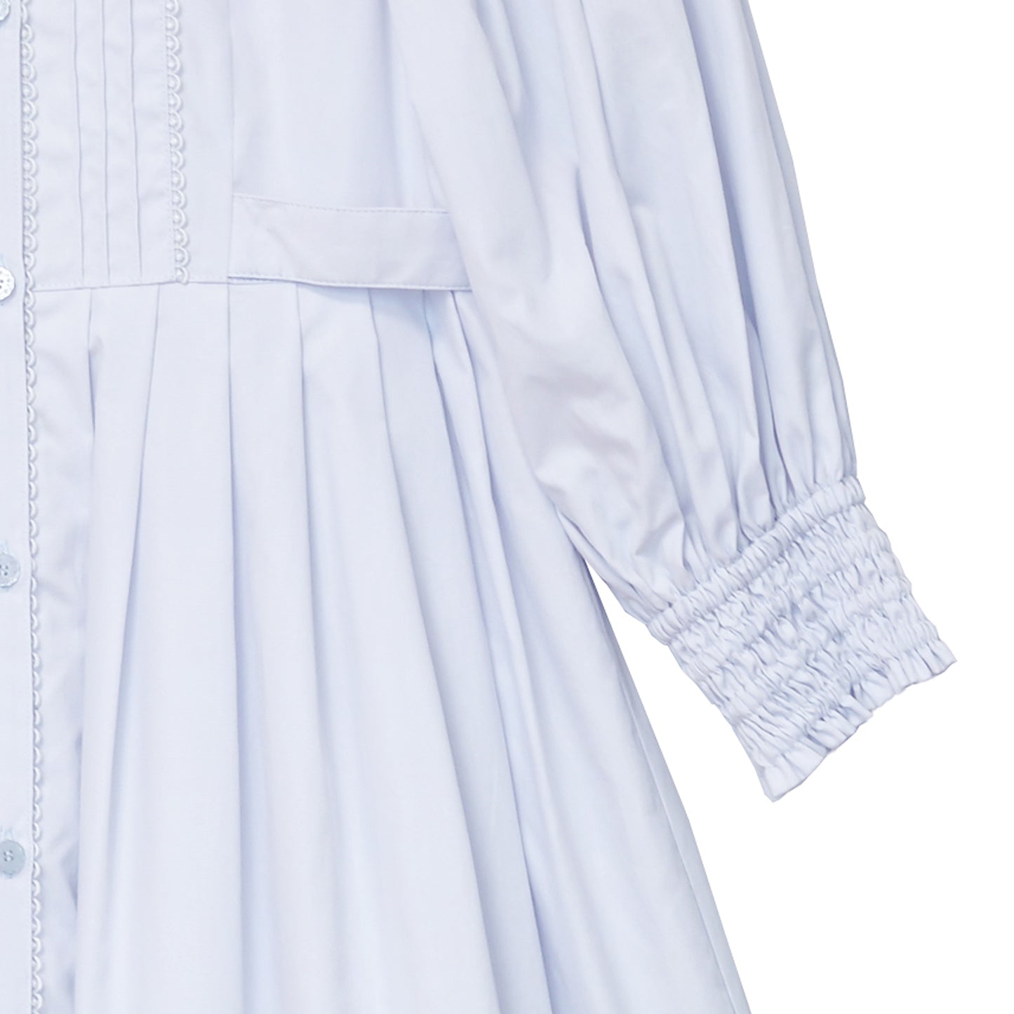 Lace collar voluminous sleeve dress