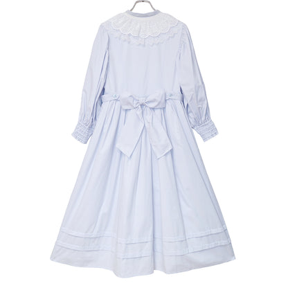 Lace collar voluminous sleeve dress