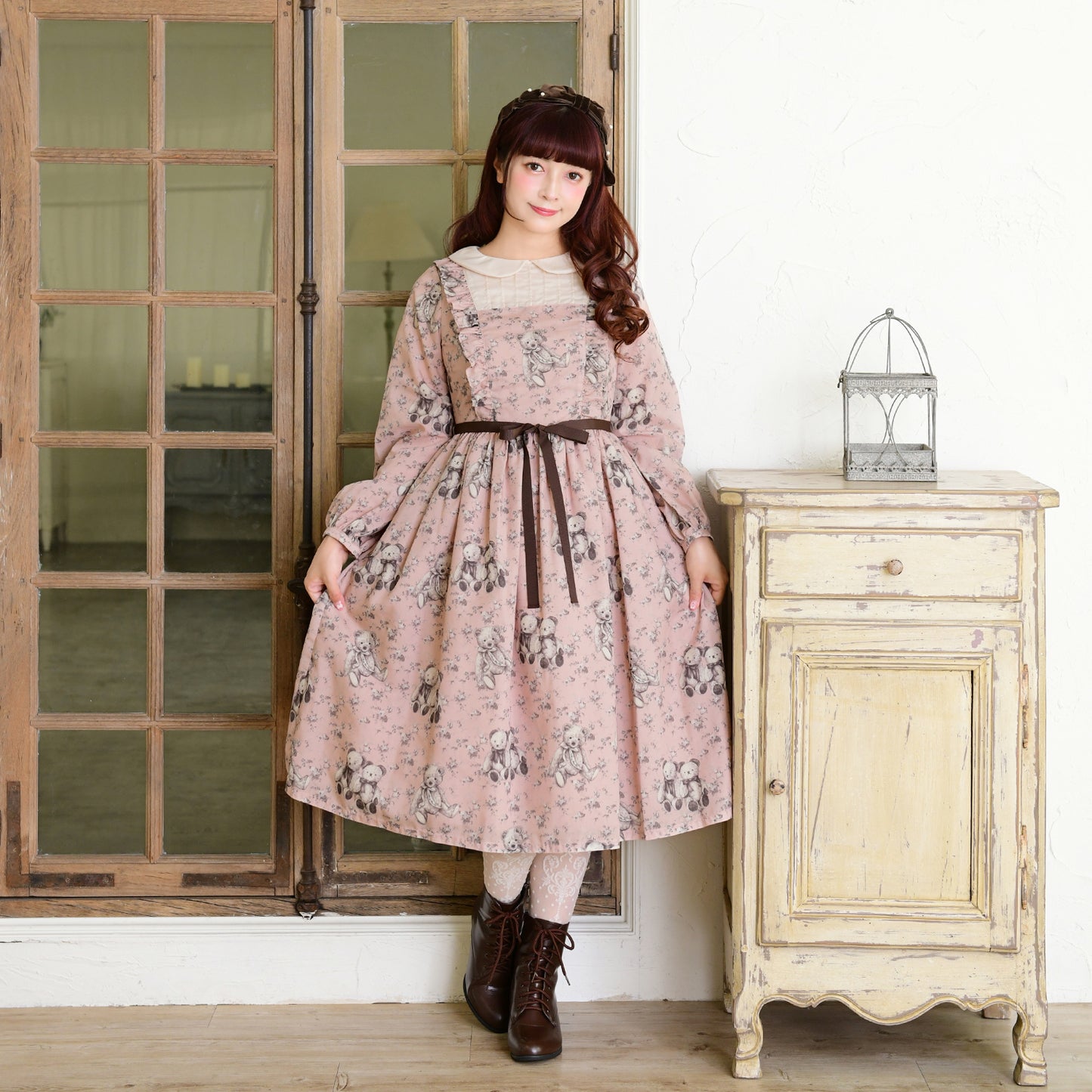 Vintage bear round collar dress