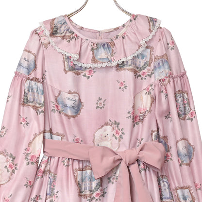 Cat in frame frill collar dress