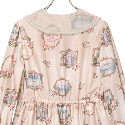Cat in frame tulle collar dress