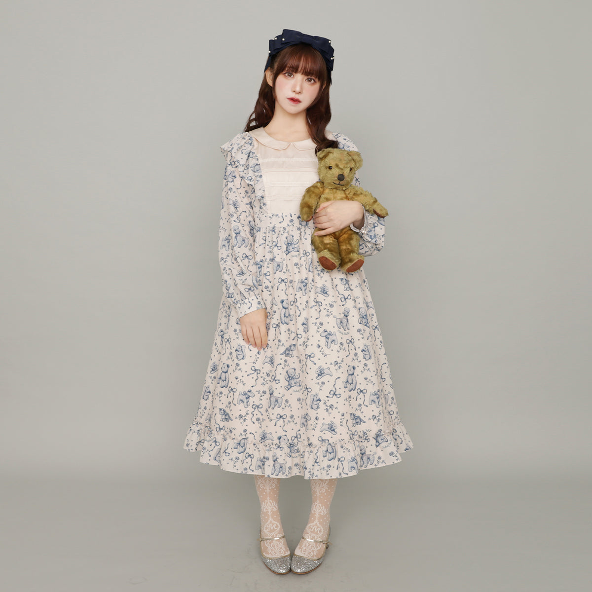 アンティークぬいぐるみ フリルワンピース