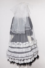 Load image into Gallery viewer, 【Antique Dress &amp; Ribbon Vail set】Baroque x Fukasawa Midori &quot;Porcelaine Doll&quot;
