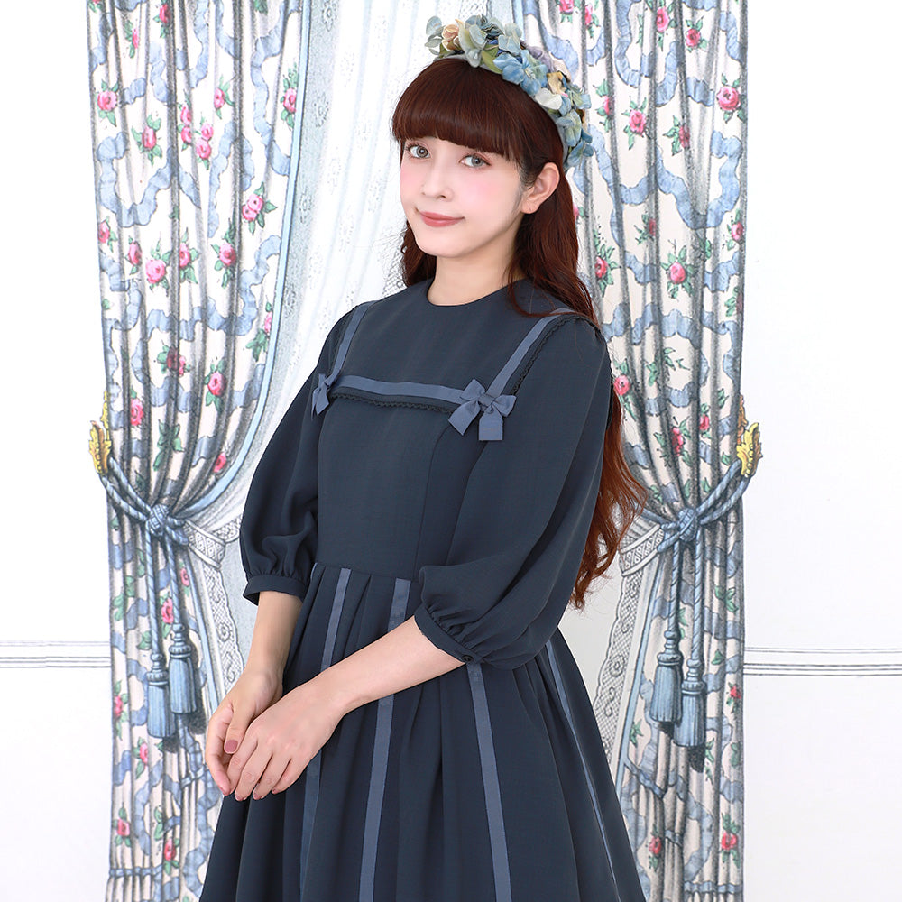 Ribbon tree sailor dress