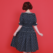 将图片加载到图库查看器，Little dot heart dress
