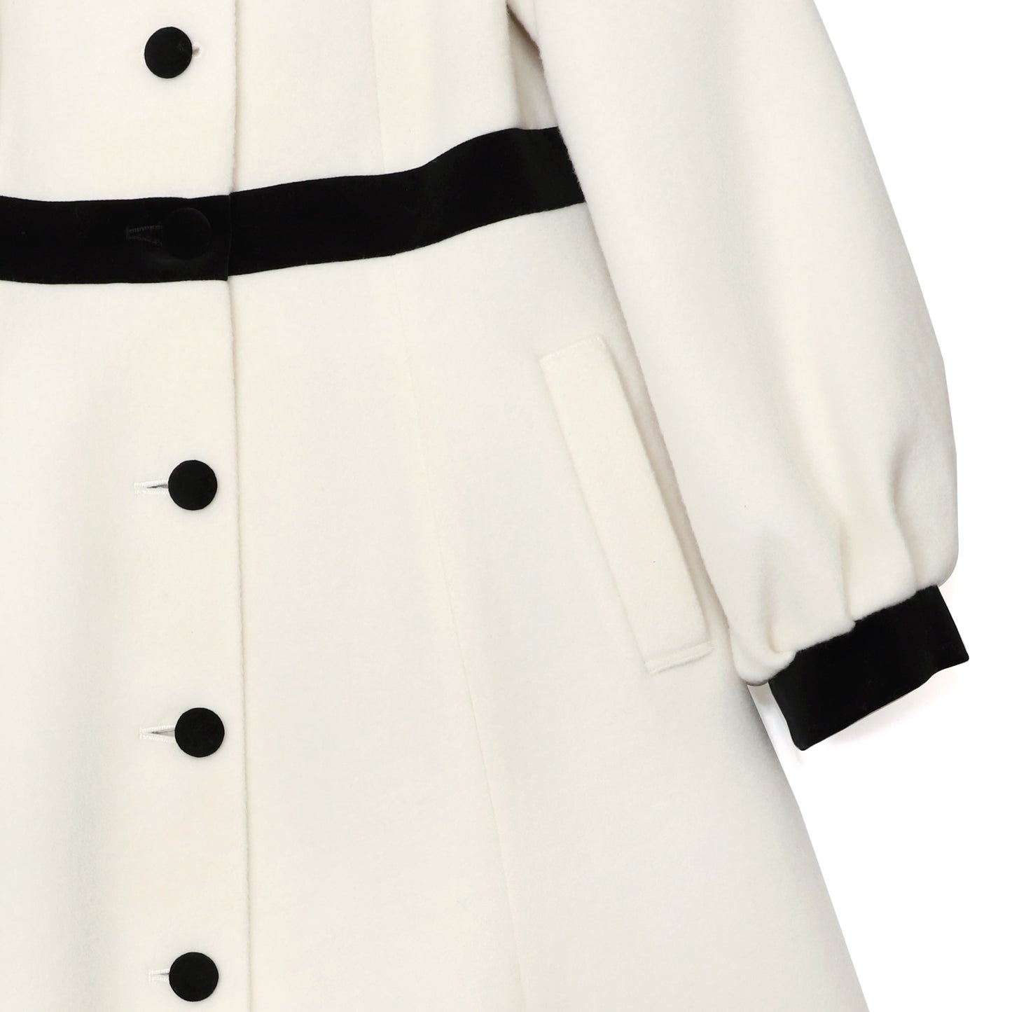 モノトーンスカラップコート