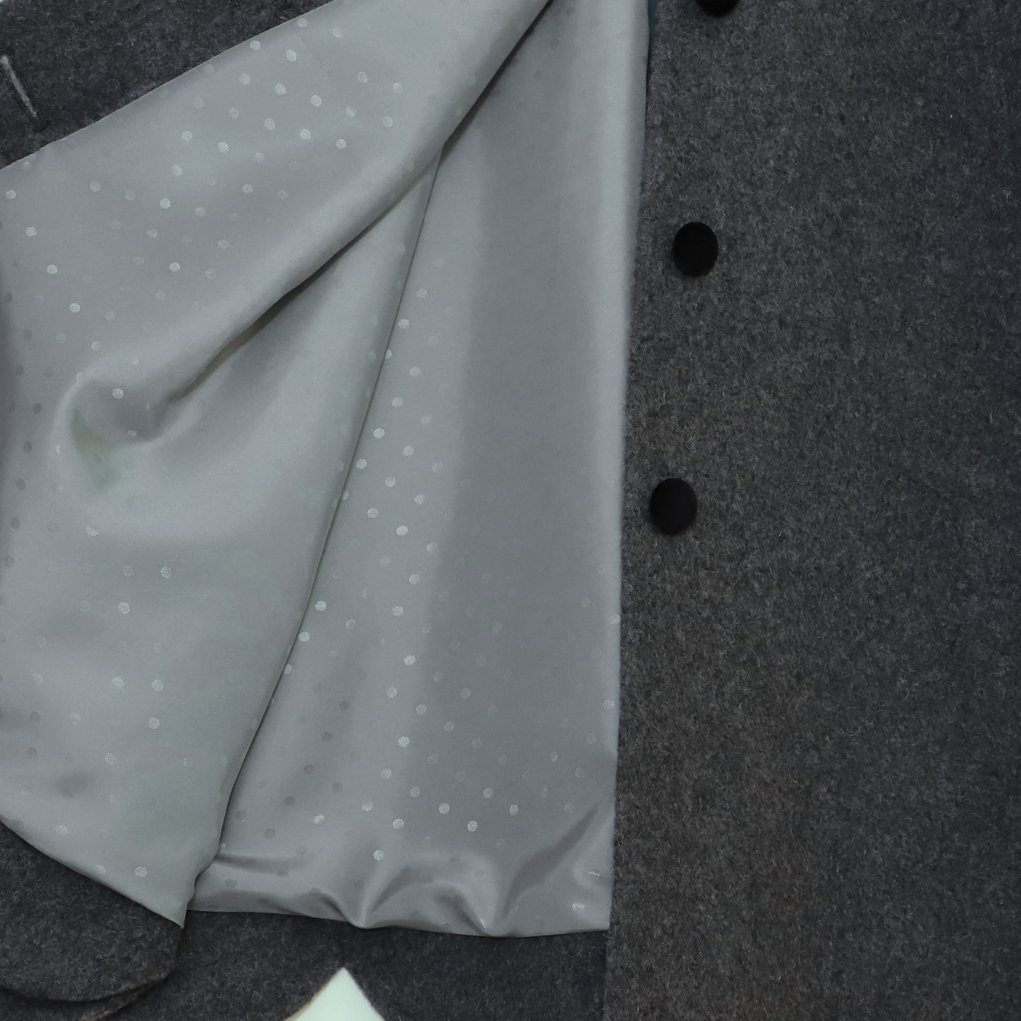 モノトーンスカラップコート