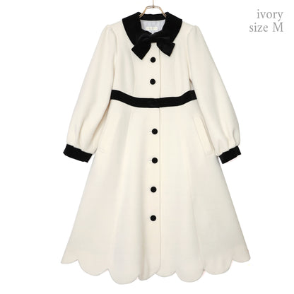 モノトーンスカラップコート