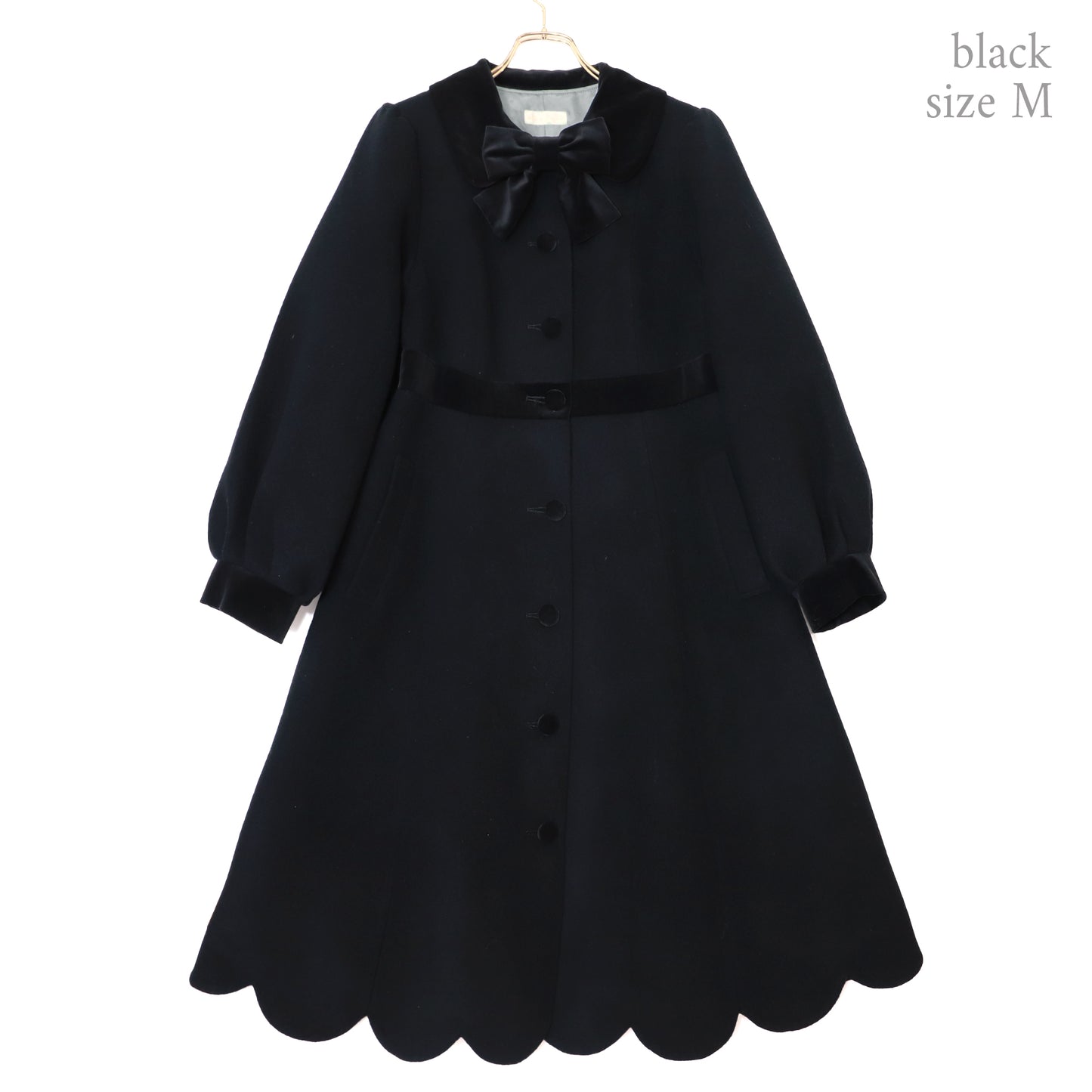 モノトーンスカラップコート