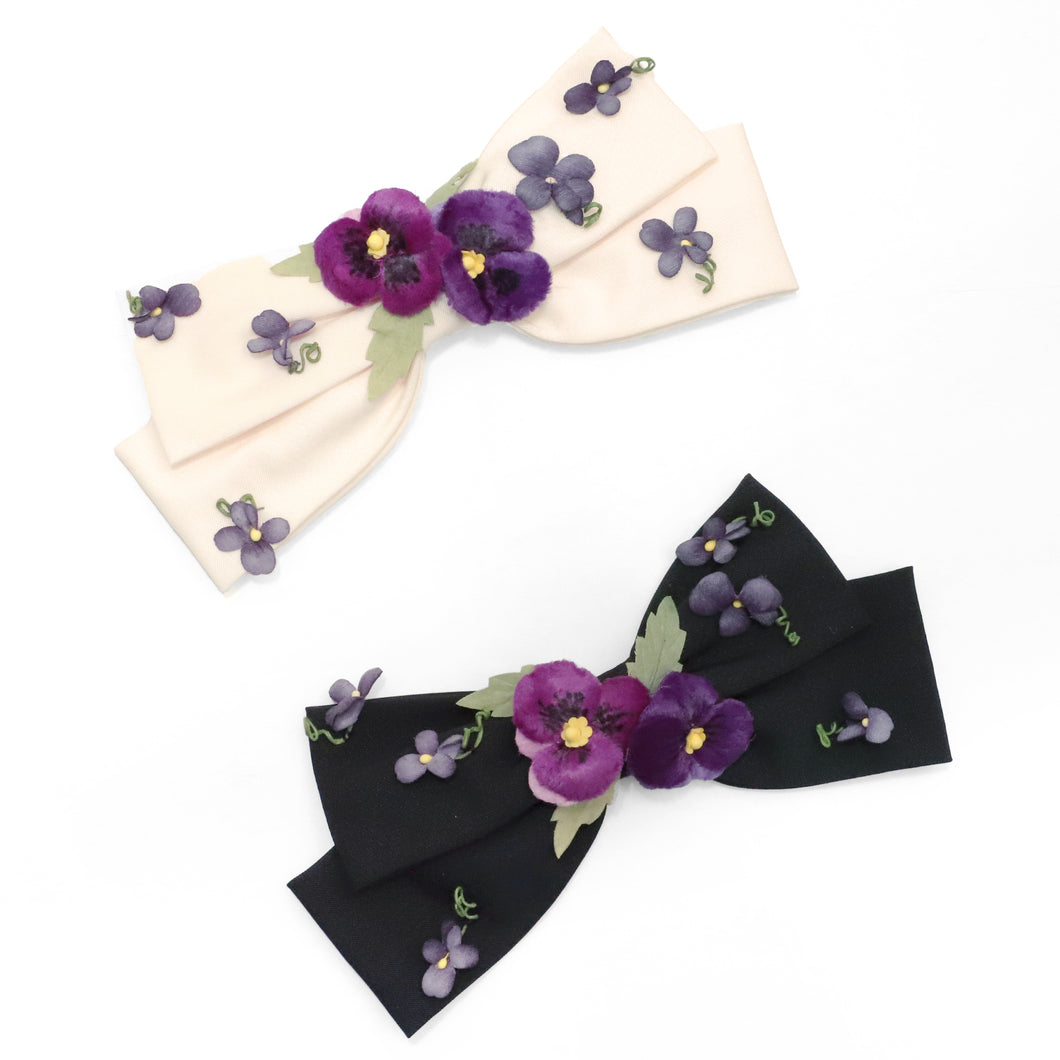 Pansy ribbon clip