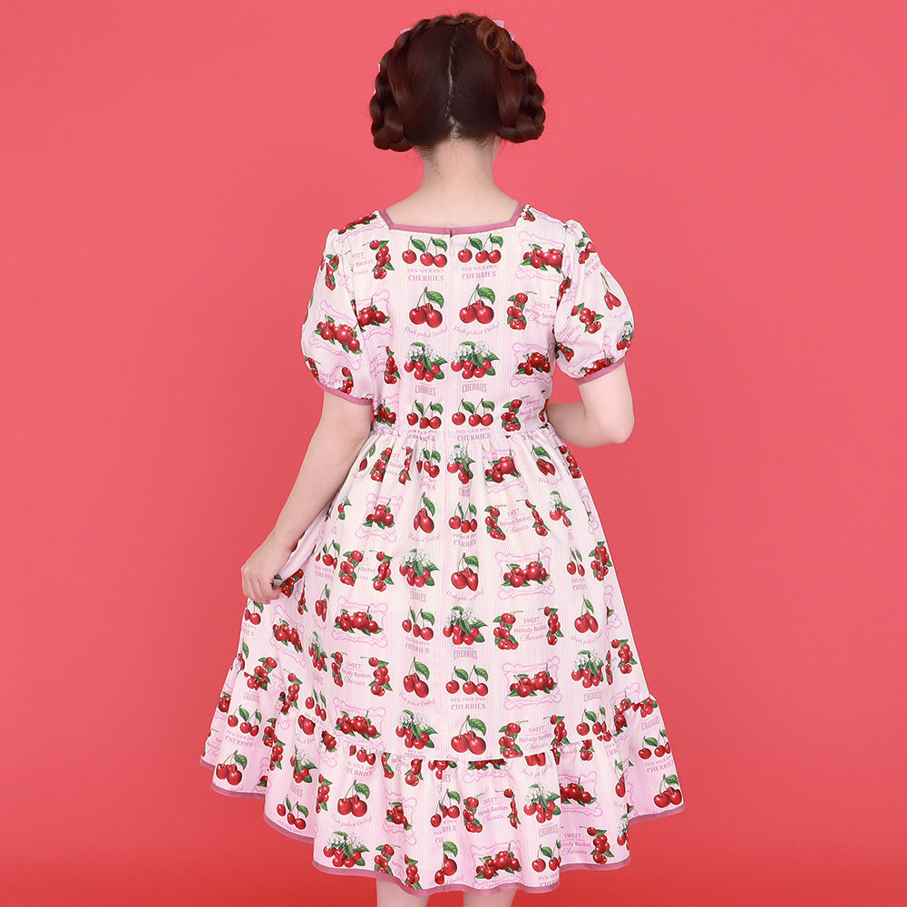 Fresh Cherryスクエアネックワンピース